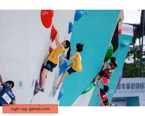 攀岩竞技巅峰对决，激情回放劲爆刺激